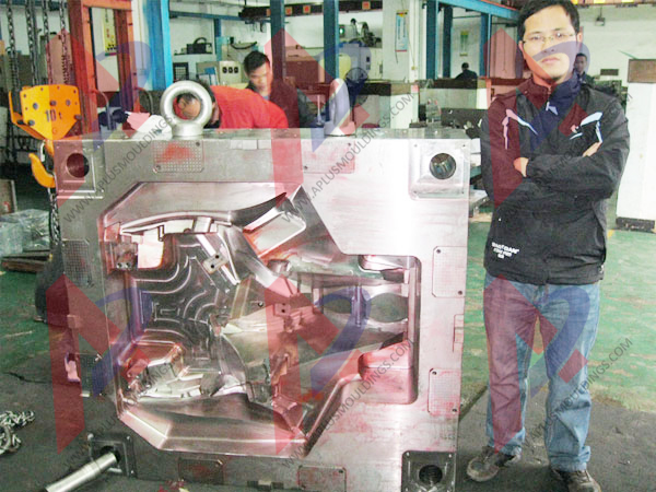 INJECTION MOULD BUILDING